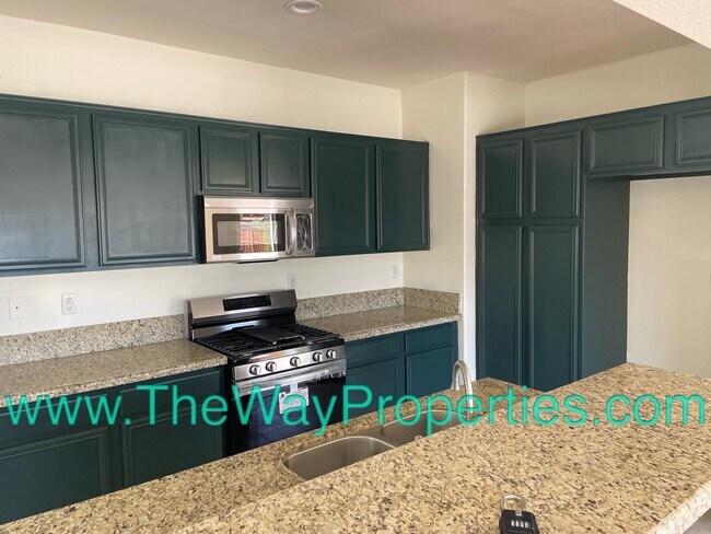 Building Photo - 15075 Bandera Way