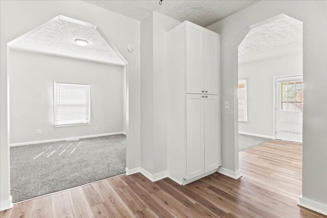 Building Photo - 436 Garfield Ave