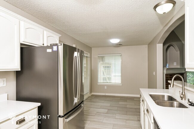 Building Photo - 1413 Marhill Cove
