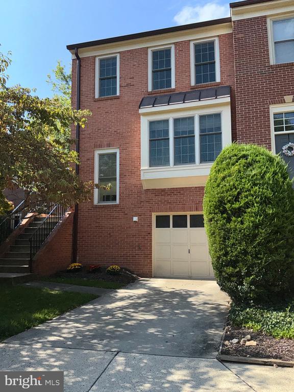 Building Photo - 1311 Templeton Pl