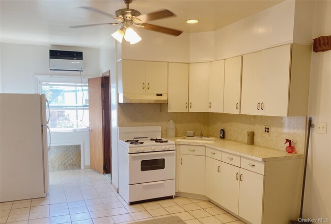 Primary Photo - 74-51 64th Pl