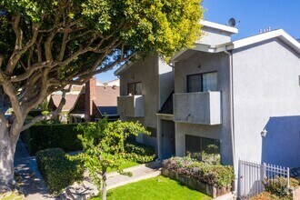 Exterior view - Arizona Apartments