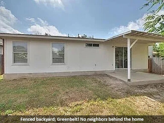 Building Photo - 17204 Ardisia Dr