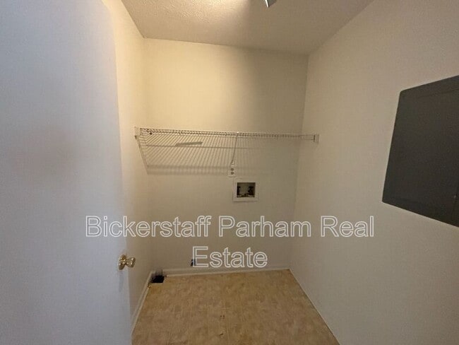 Building Photo - 1231 Bunker Hill Rd