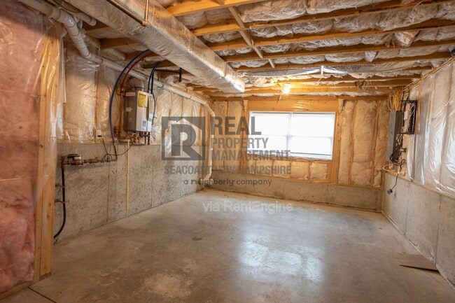 Building Photo - 8 Winslow Dr