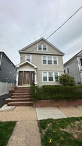 Building Photo - 1044 Cross Ave