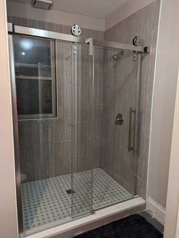 Building Photo - 462 King Ave