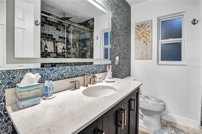 Building Photo - 31 Lands End Ln