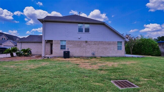 Building Photo - 2931 Meadowglen Cove