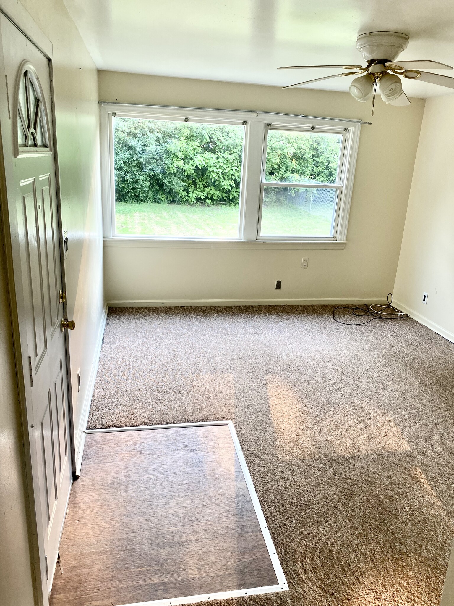 Family/ leaving - 32616 Montcalm St
