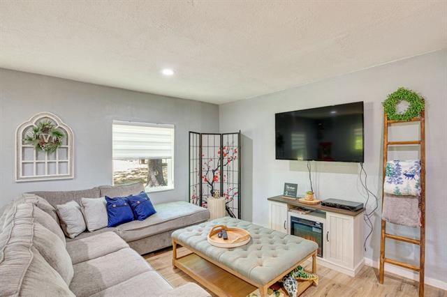 Building Photo - 7110 Apache Dr
