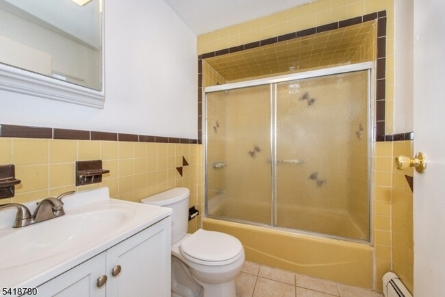 Building Photo - 18 Pulaski St