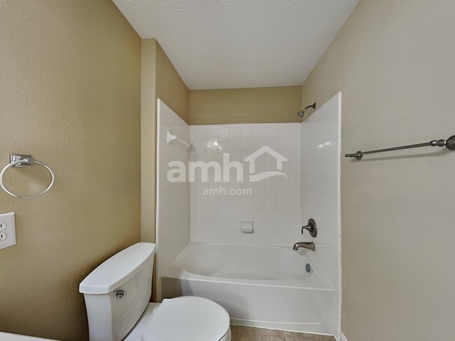 Building Photo - 25118 Auburn Terrace Dr