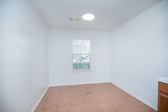 Building Photo - 10447 Sugar Sands Ct