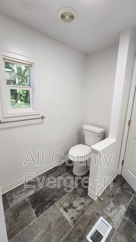 Building Photo - 33425 Benbow Dr E