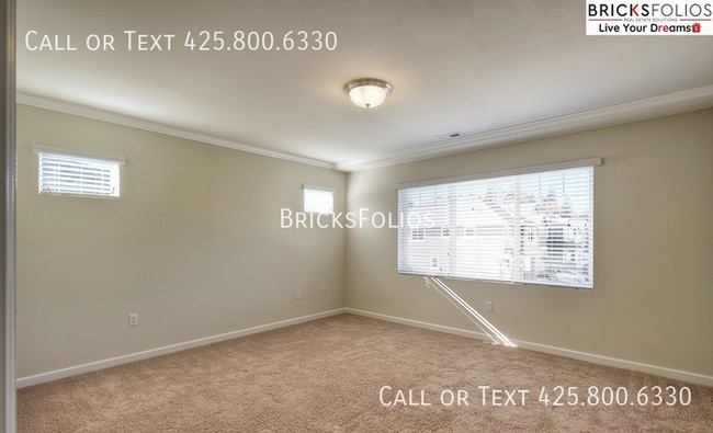 Building Photo - Your Puyallup Dream Home is Here – Open Layout, amazing Kitchen & More