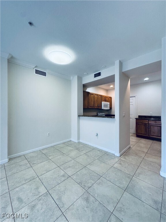 Building Photo - 13100 Bella Casa Cir