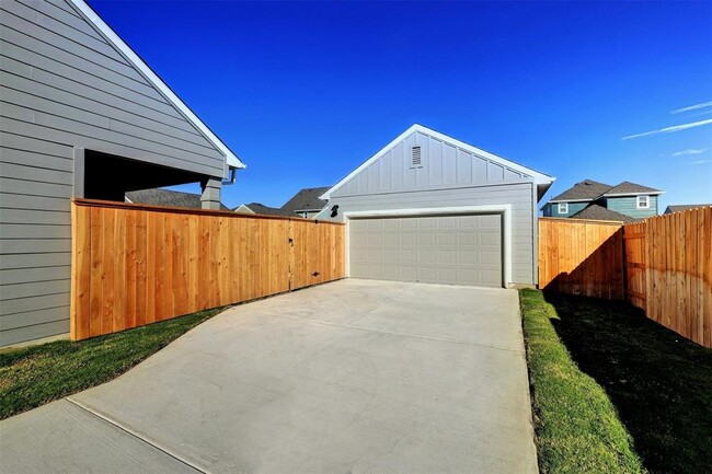 Building Photo - 209 Cherry Blossom Ln