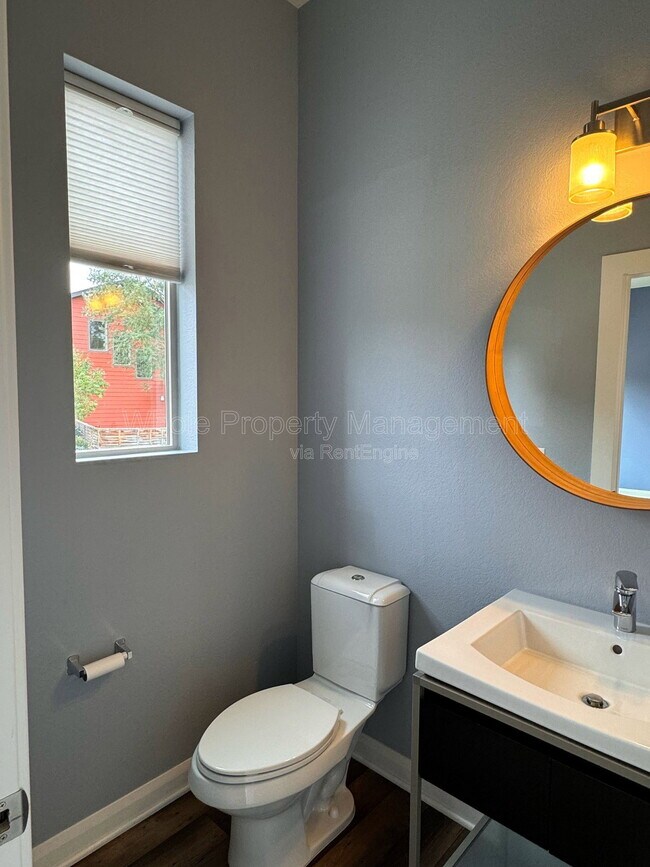 Building Photo - 6771 Larsh Dr