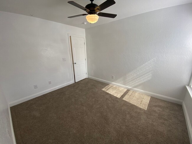 Building Photo - Spacious Exeter Home coming soon!