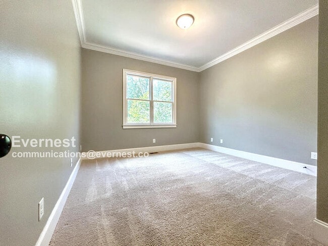Building Photo - 1070 Windfaire Pl