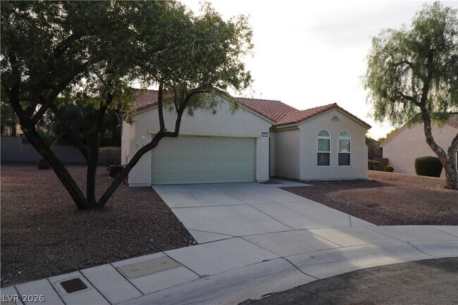 Building Photo - 2169 Shady Side Ct