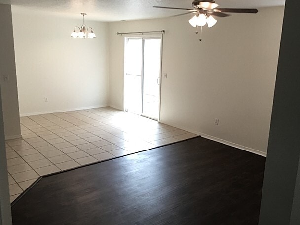 Building Photo - 9707 W Brogan Dr