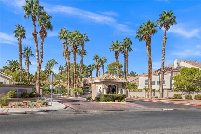 Building Photo - Fabulous Home!