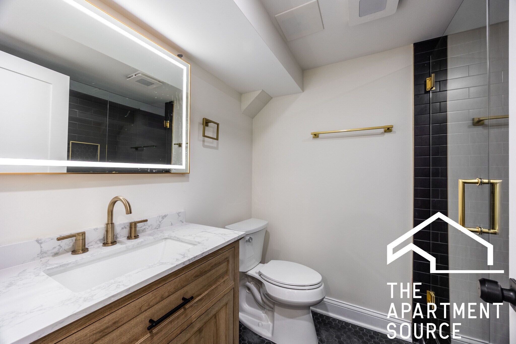 Building Photo - 4636 N Hamilton Ave