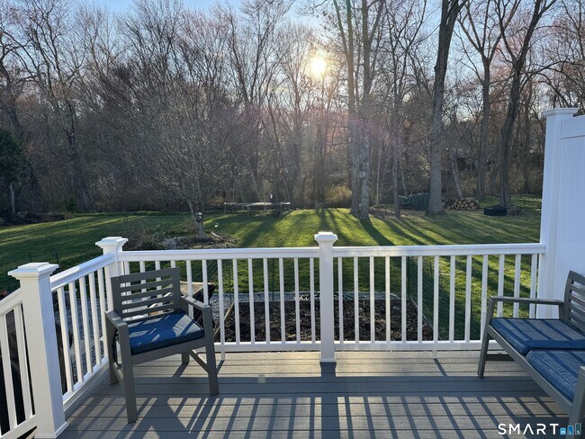 Building Photo - 15 Brookfield Dr