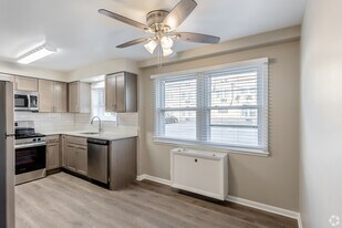 Building Photo - 8531 W Gregory St