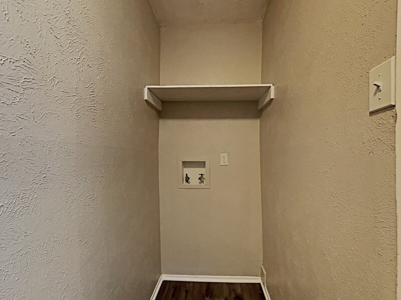 Building Photo - 17151 Ranch Country Rd