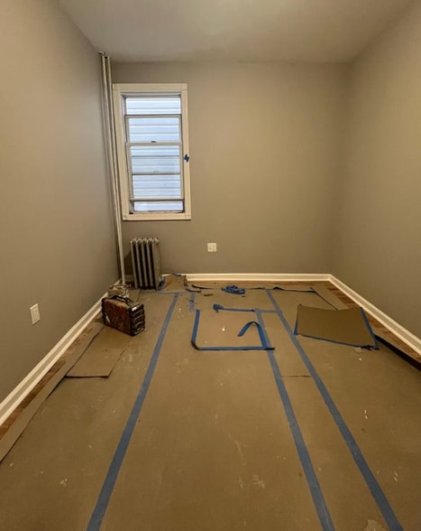 Building Photo - 4465 Park Ave