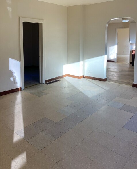 Building Photo - 278 Avenue A