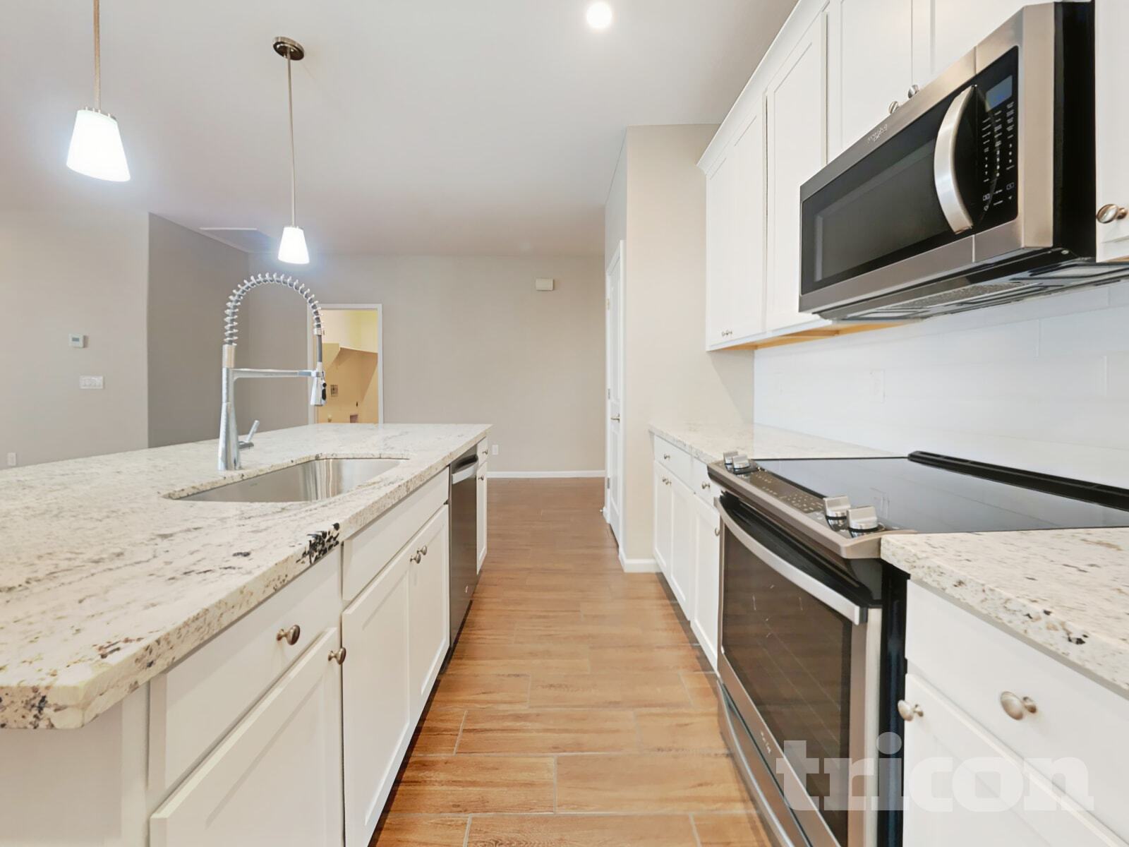 Building Photo - 17852 W Daley Ln