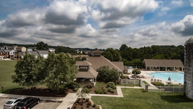 Building Photo - 5050 Horsestall Dr