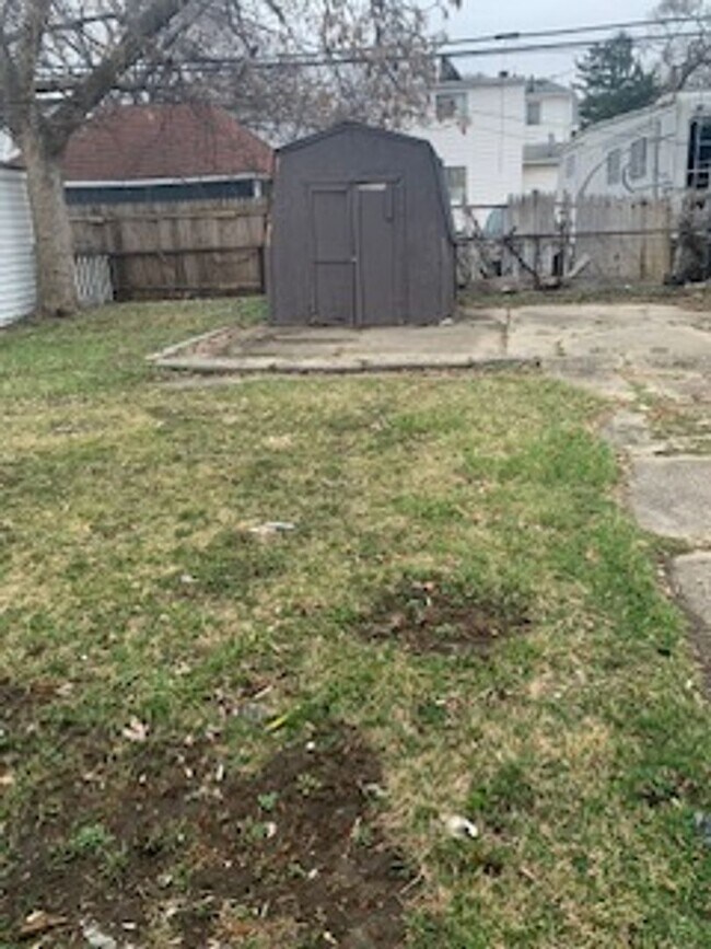 Building Photo - Welcome Home!