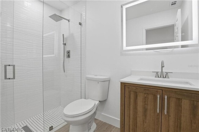 Building Photo - 7595 Winged Foot Dr