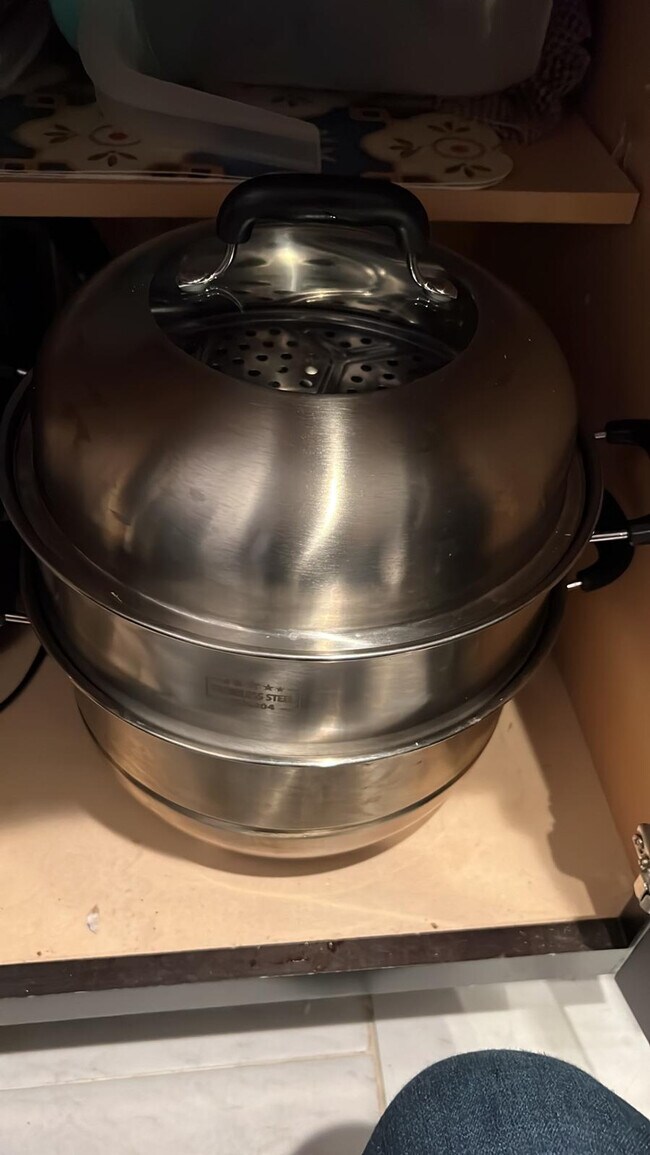 Building Photo - 810 Broadway-SI ID1511377P