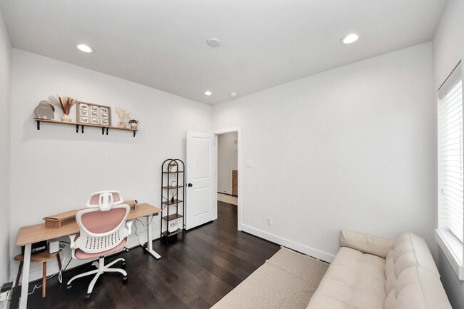 Building Photo - 5502 Wheatley St