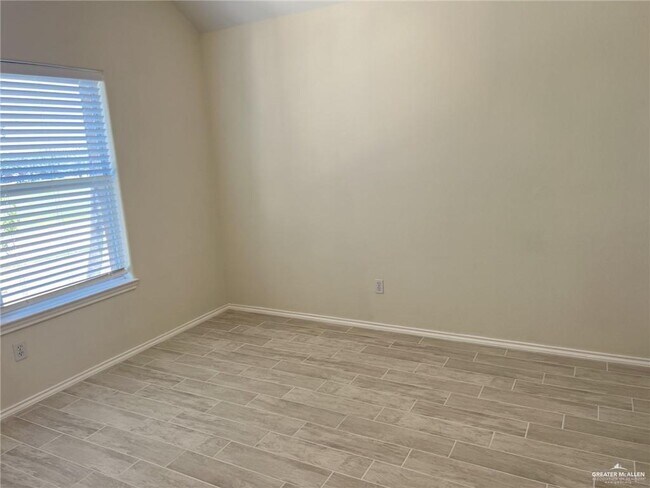 Building Photo - 3403 Santa Fe