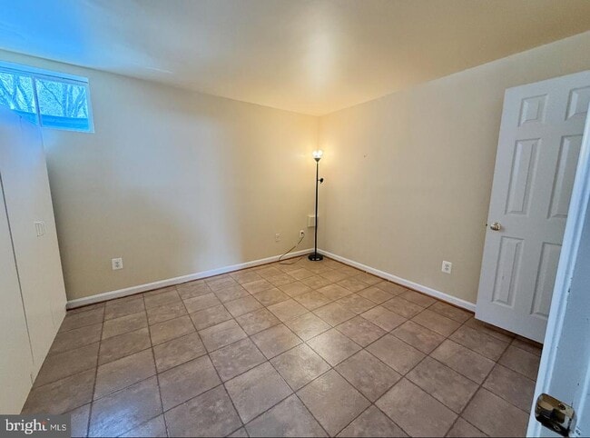 Building Photo - 12410 Iona Sound Dr