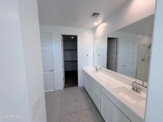 Building Photo - 12471 W Forest Pleasant Pl