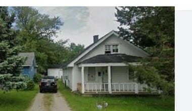 Building Photo - 4850 Bowser Dr
