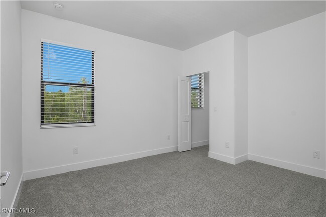 Building Photo - 10940 Salt Bay Wy