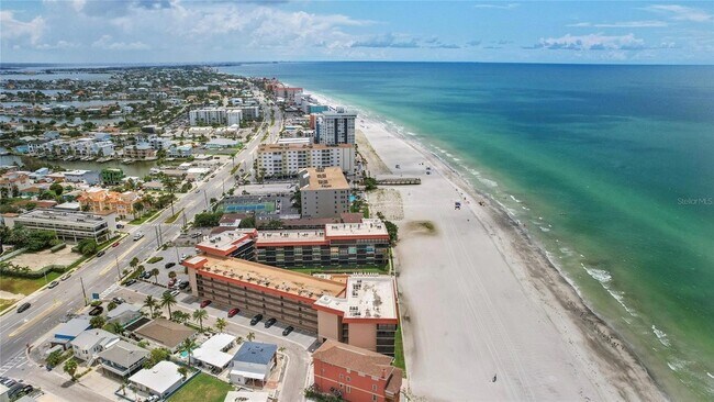 Building Photo - 17580 Gulf Blvd