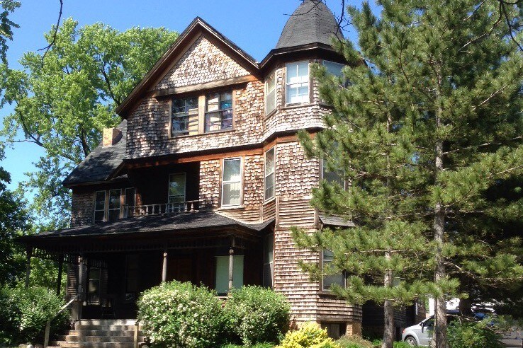 Building Photo - 802 Grand Ave