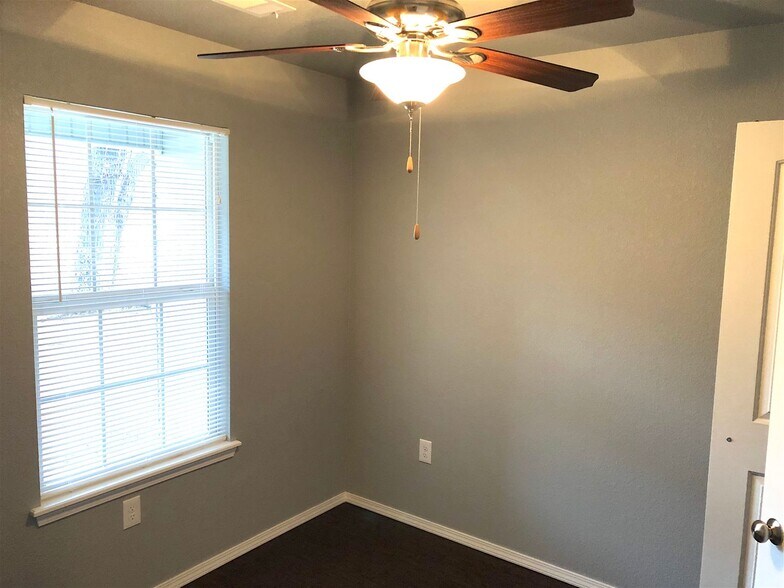 Building Photo - 2021 Ingalls Ln