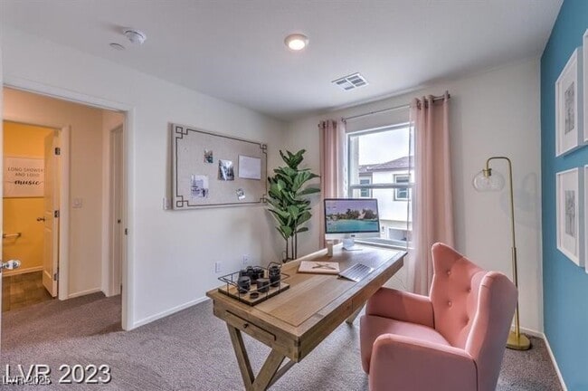 Building Photo - 9114 Hitmaker St