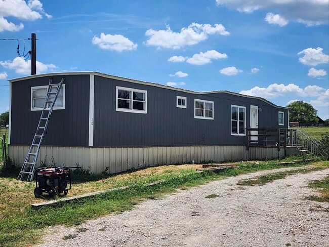 Primary Photo - 2 Bedrooms with 2 Bathrooms Home on Large ...